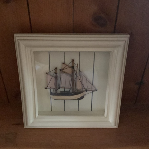 SHIP.  ANCHOR.  WHEEL. ENCASED IN GLASS WITH WOODEN FRAME - Picture 3 of 6